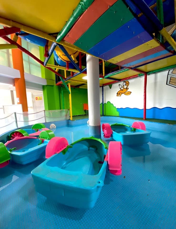 Botes de agua para los peques